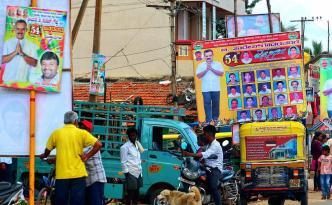 Wahlplakate in Indien